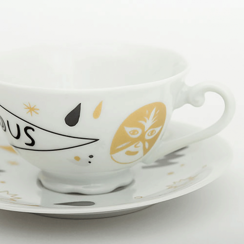 NAGAE Porcelain with lettering and drawing designed by Carolin Loebbert