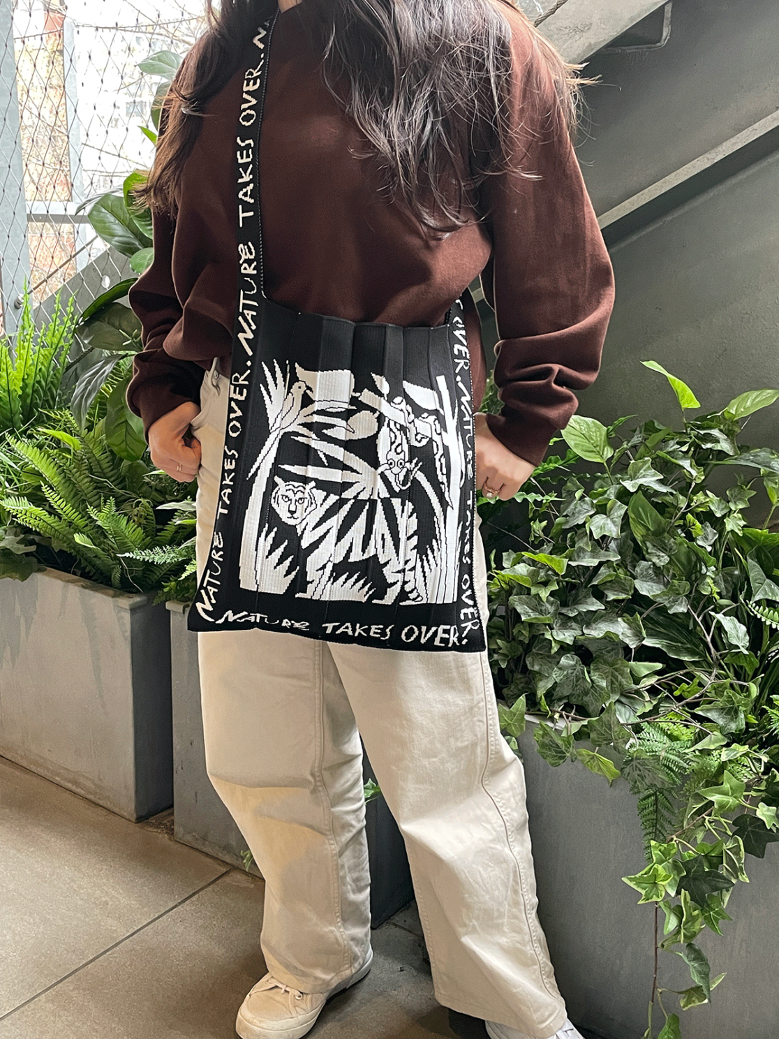 Artwork designed by Visual Artist Carolin Loebbert for Tokyo based company KNT365, which creates kitted bags using threads of recycled polyester, organic cotton, or biodegradable yarn.